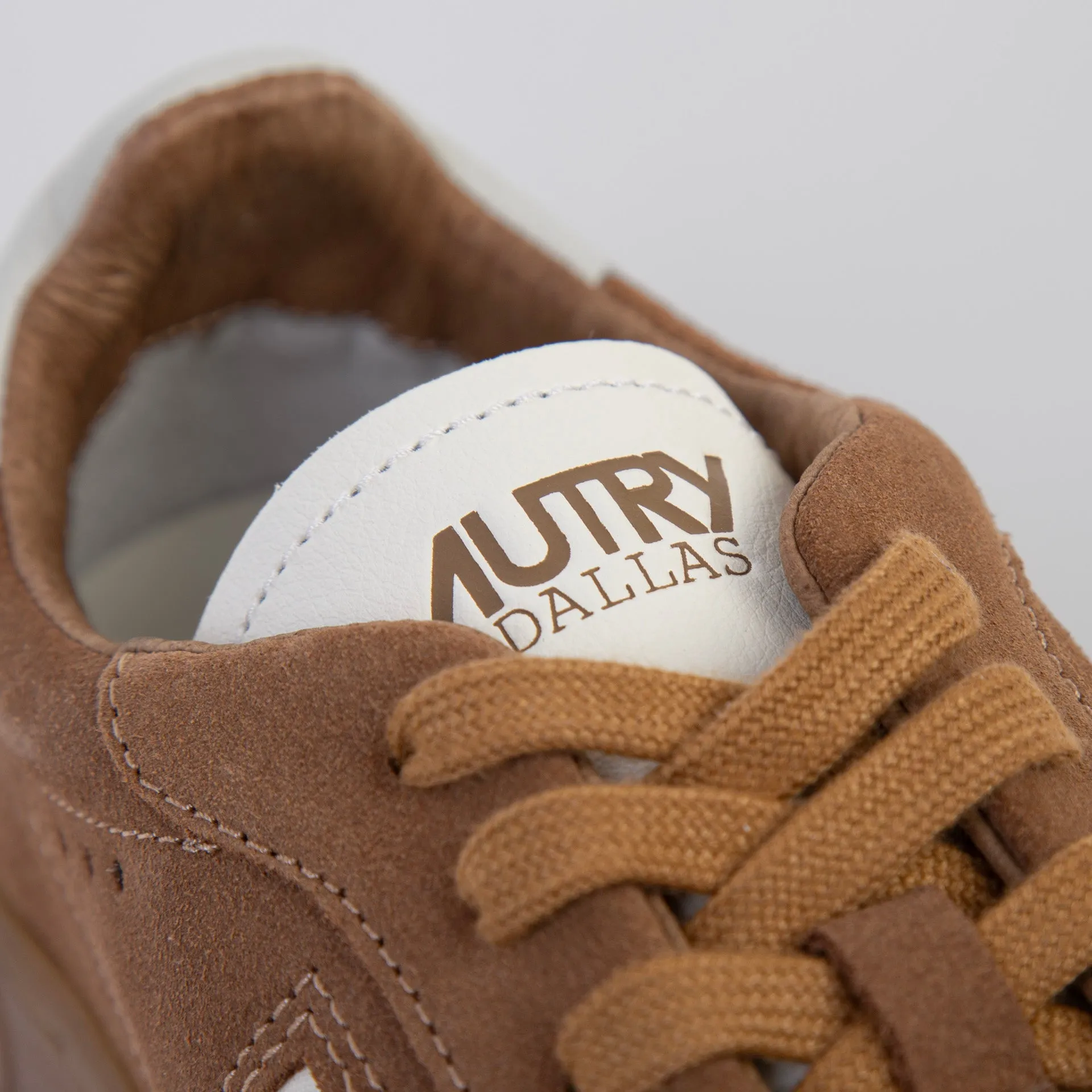 AUTRY SNEAKERS DALLAS ADLM-UE 11