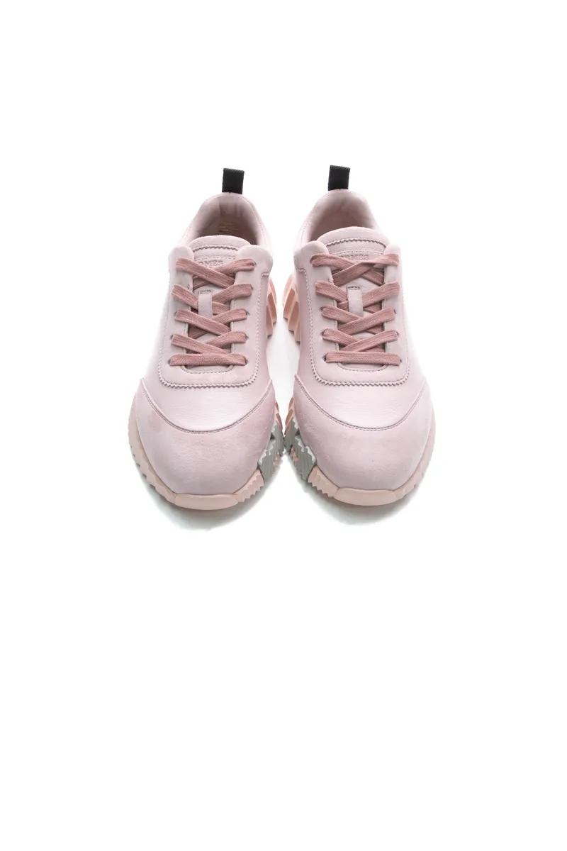 Bouncing Sneakers - Size 38