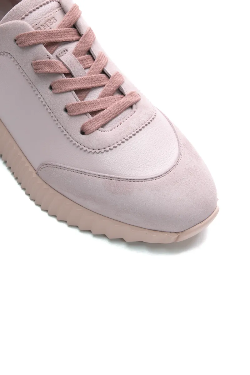 Bouncing Sneakers - Size 38