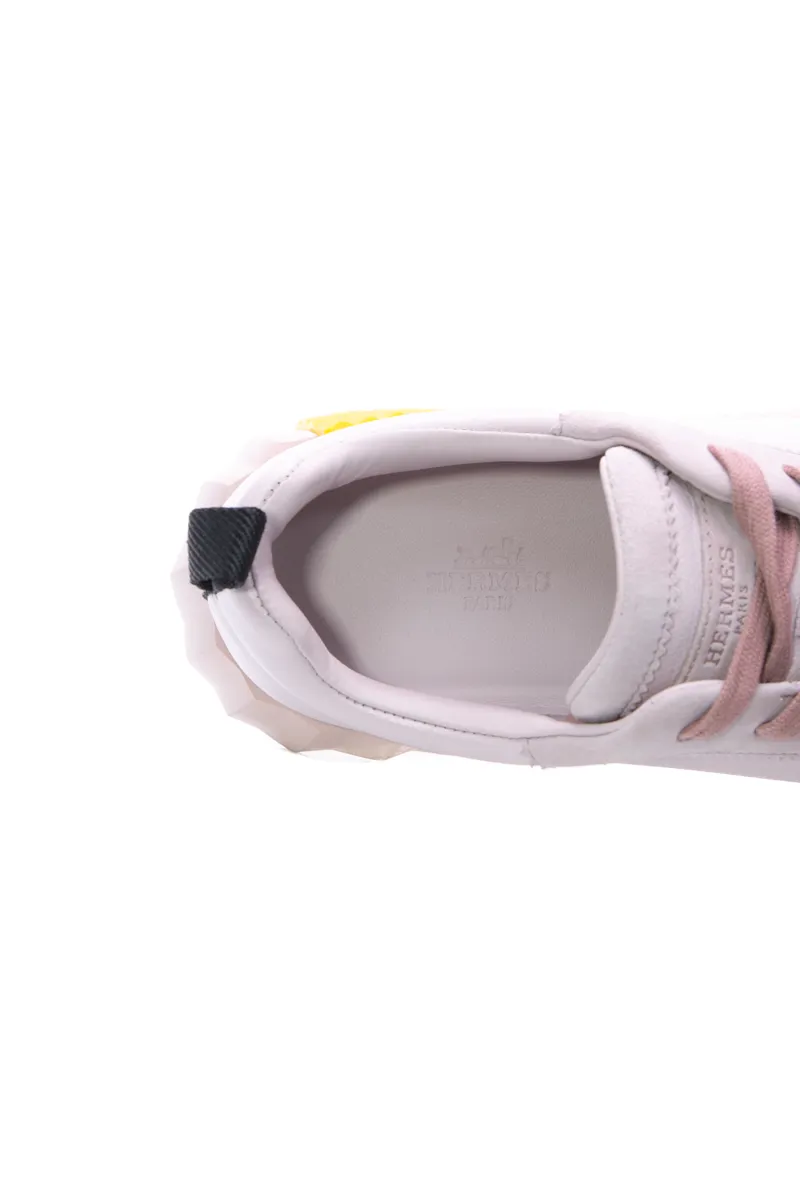 Bouncing Sneakers - Size 38
