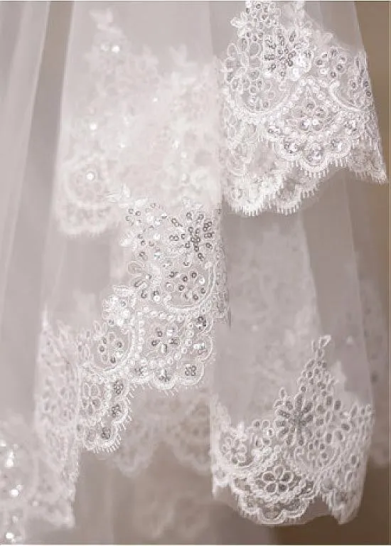 Chic Tulle Wedding Veil With Sequins Lace