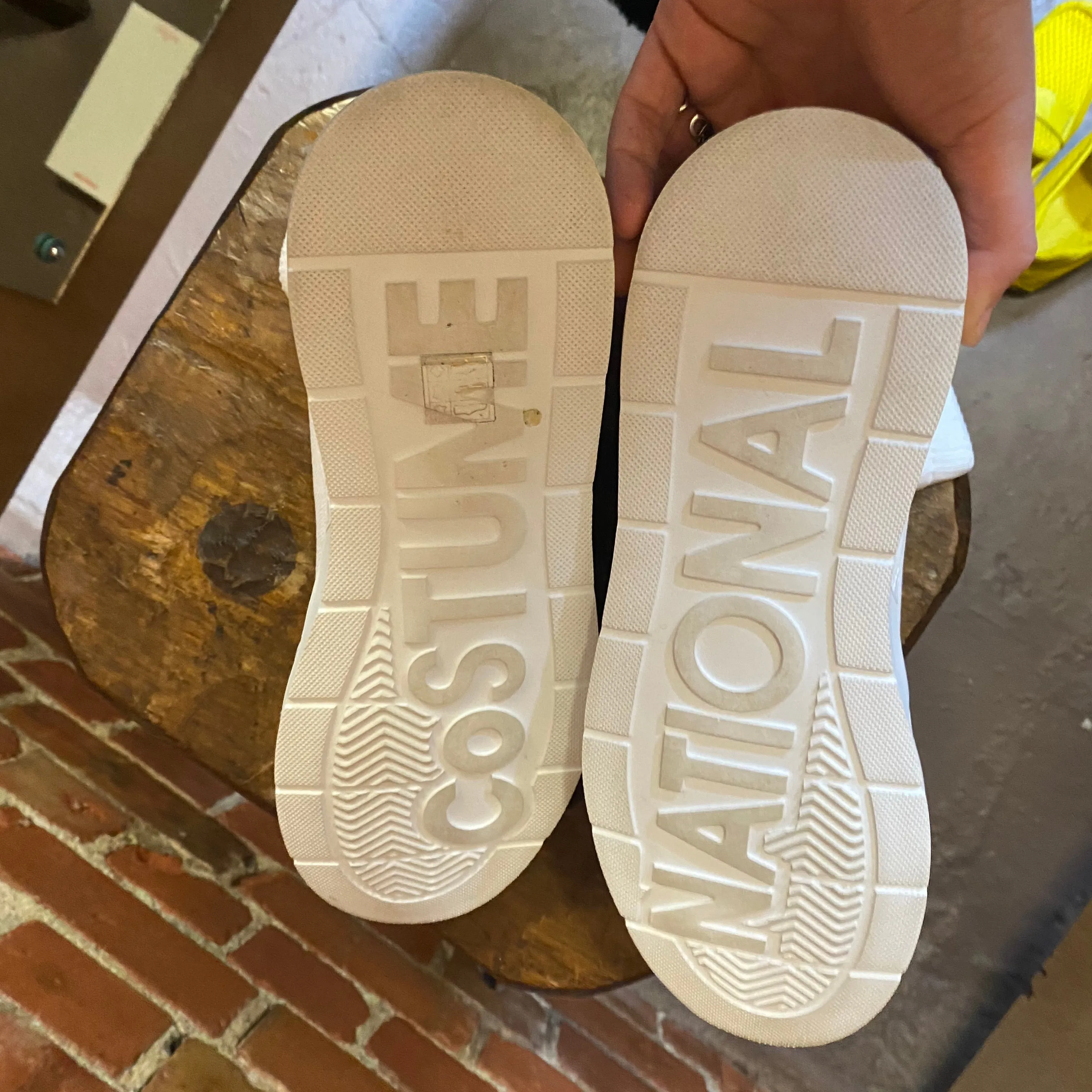 COSTUME NATIONAL sneakers 42
