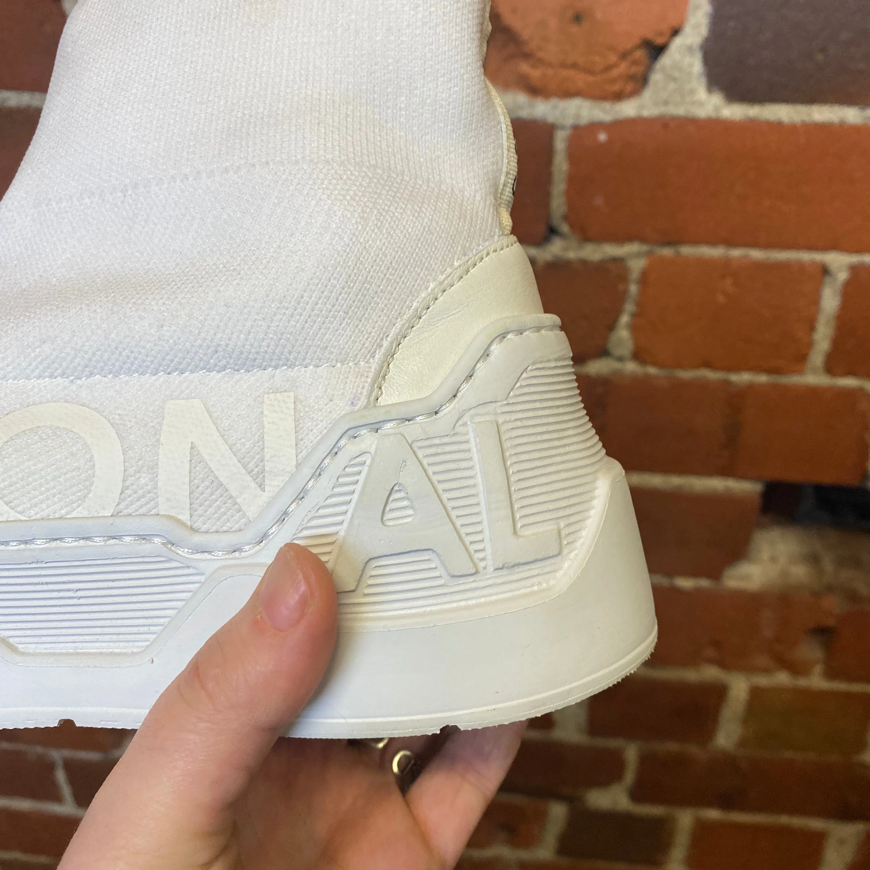 COSTUME NATIONAL sneakers 42