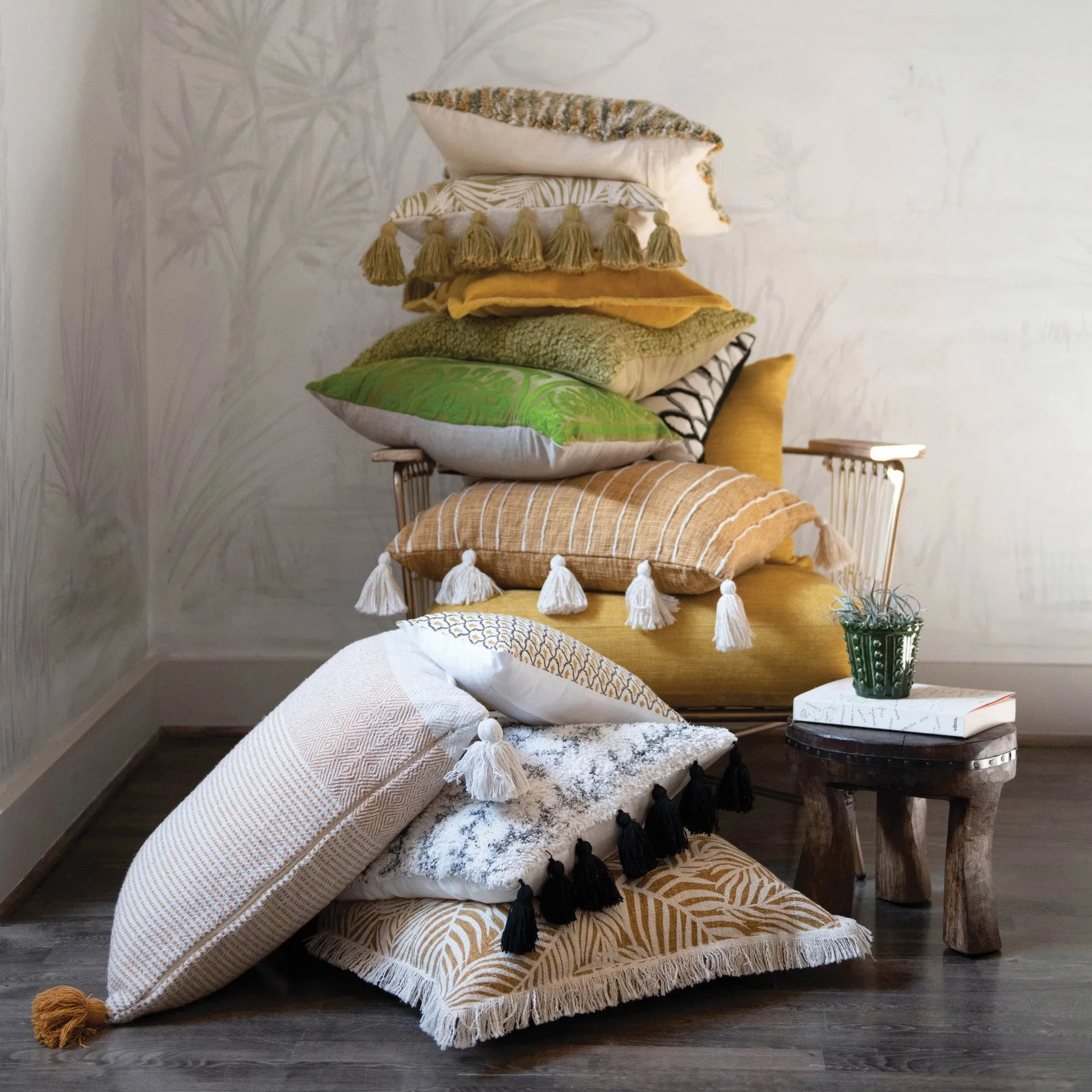 GOLDEN STRIPES COTTON TASSEL PILLOW