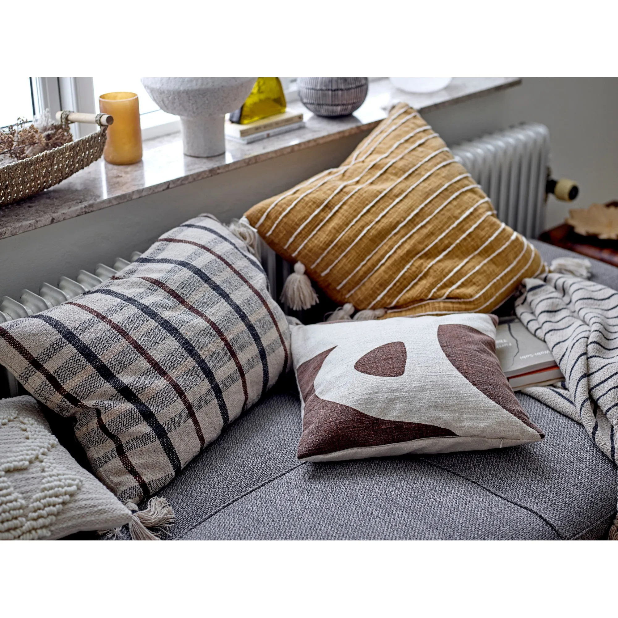 GOLDEN STRIPES COTTON TASSEL PILLOW