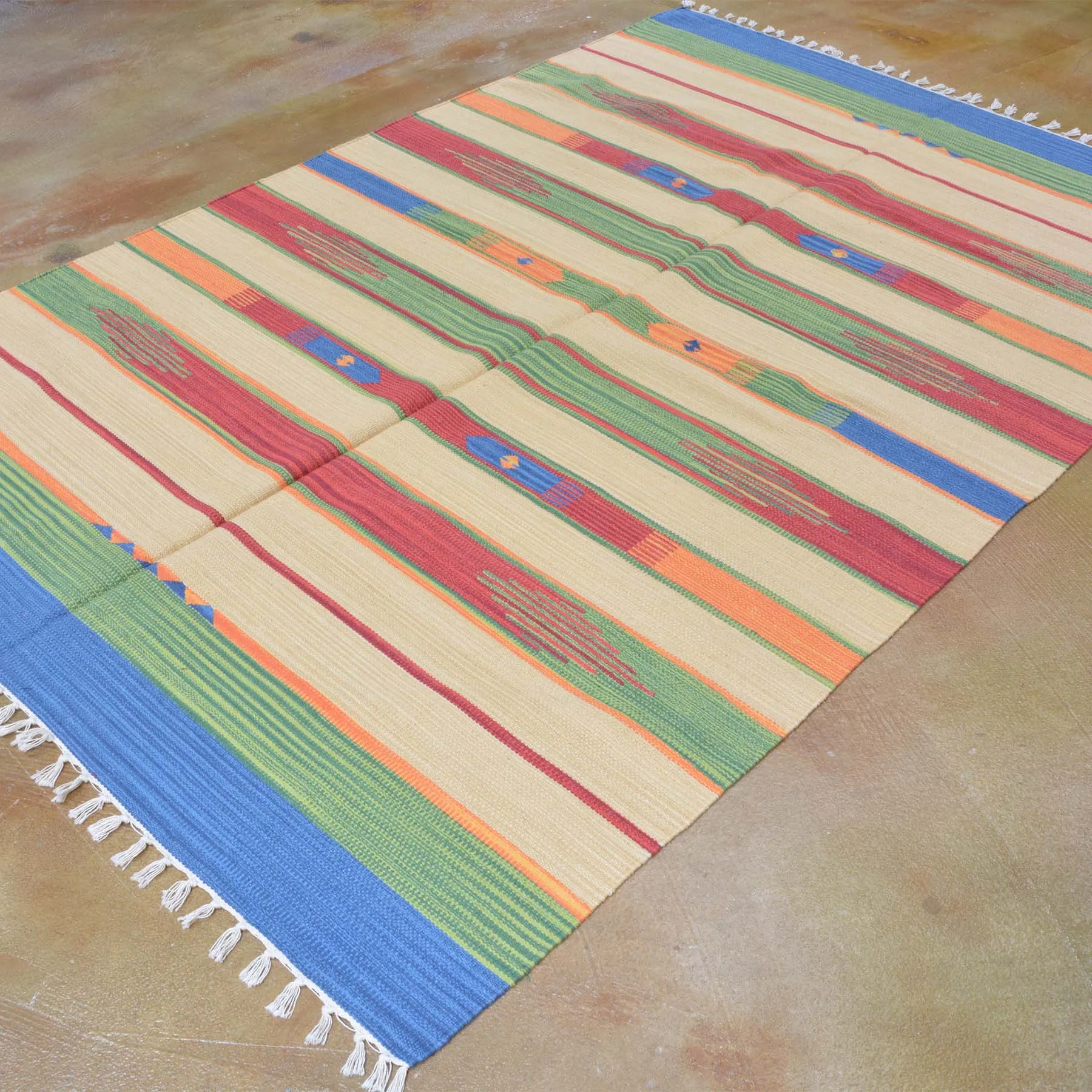 Hand-Woven Cotton Durrie Reversible Handmade Rug (Size 5.1 X 7.5) Brrsf-1110
