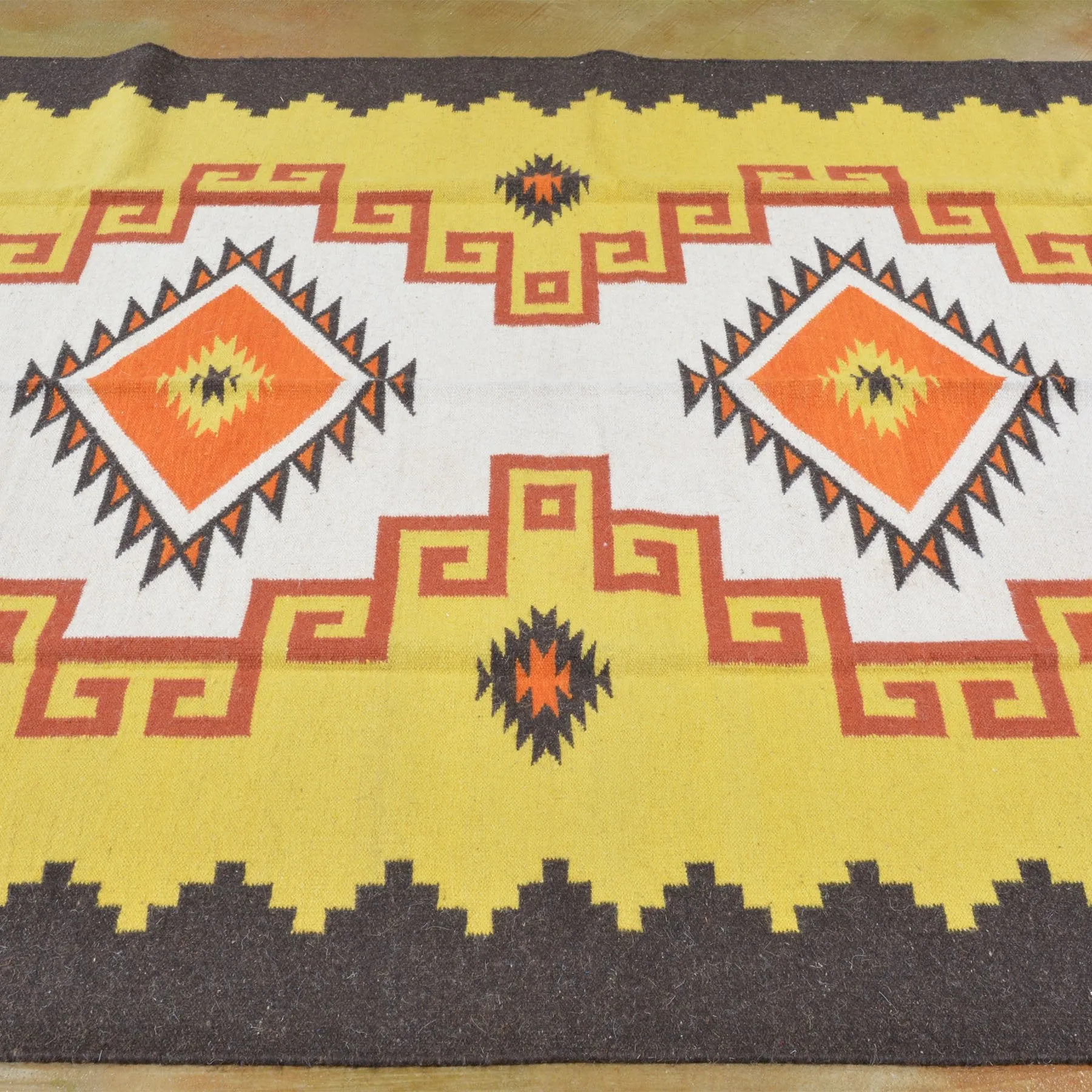 Hand-Woven Oriental Southwestern Design Kilim Wool Rug (Size 6.1 X 9.0) Cwral-4083