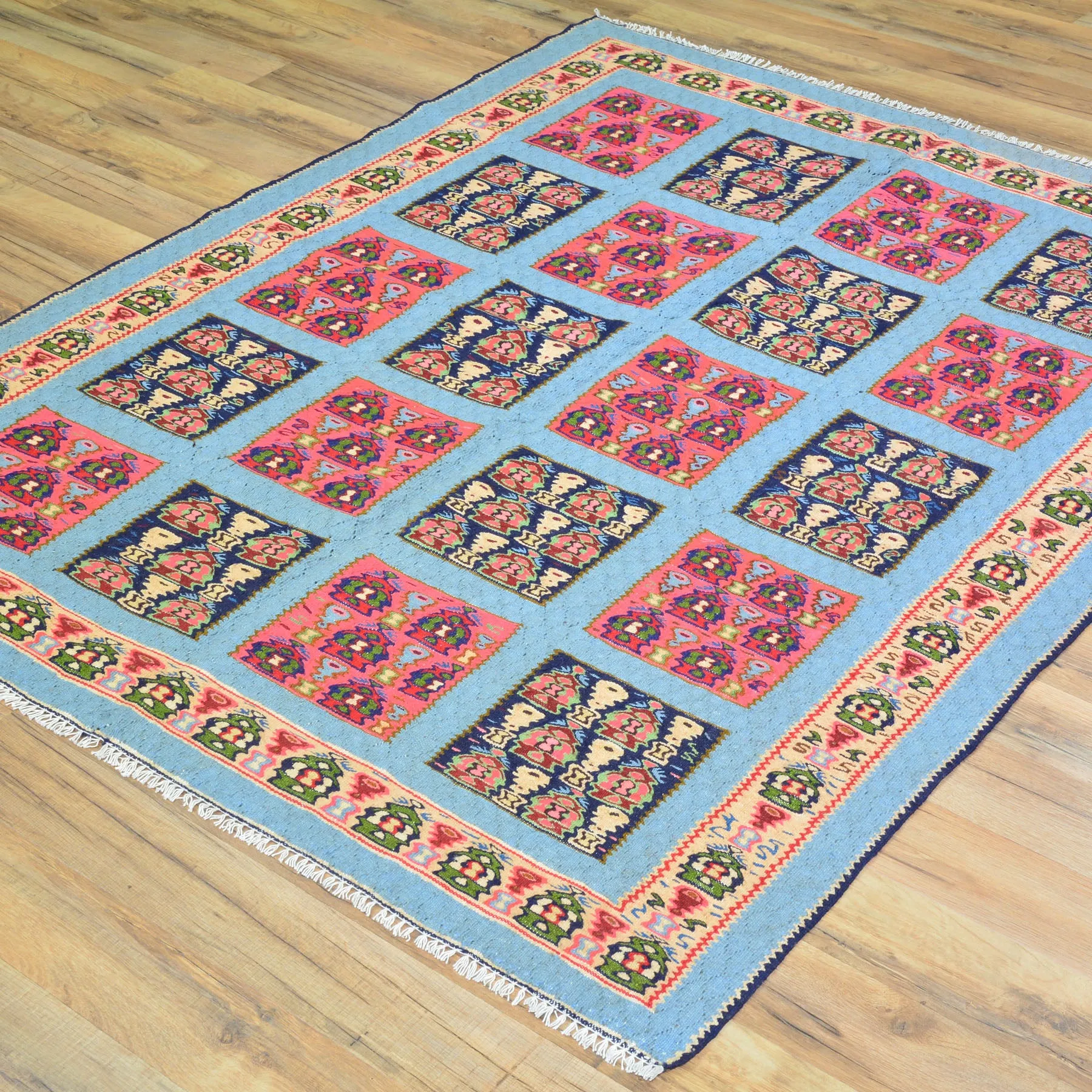 Hand-Woven Persian Sennah Kilim Geometric Design Wool Rug (Size 4.0 X 4.11) Cwral-8592