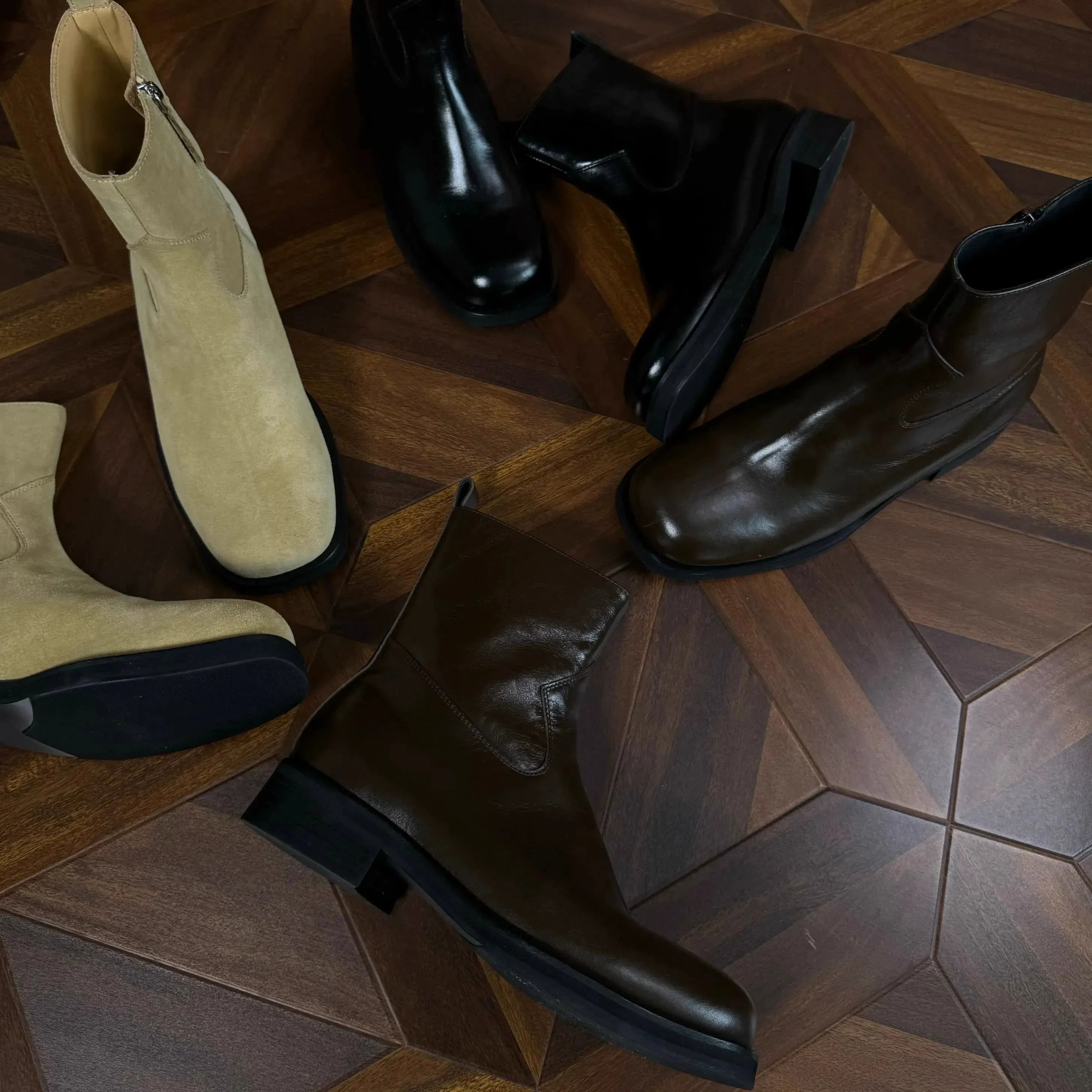 Italian-crafted Chelsea Boots