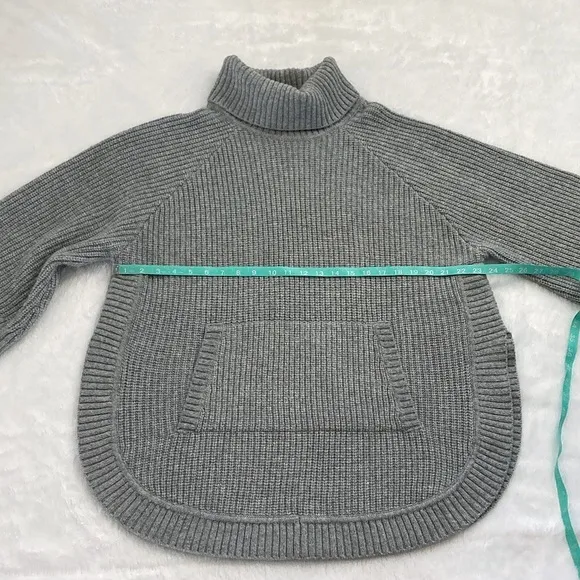 Like New Gray UGG Raelynn Soft Cable Knit Sweater