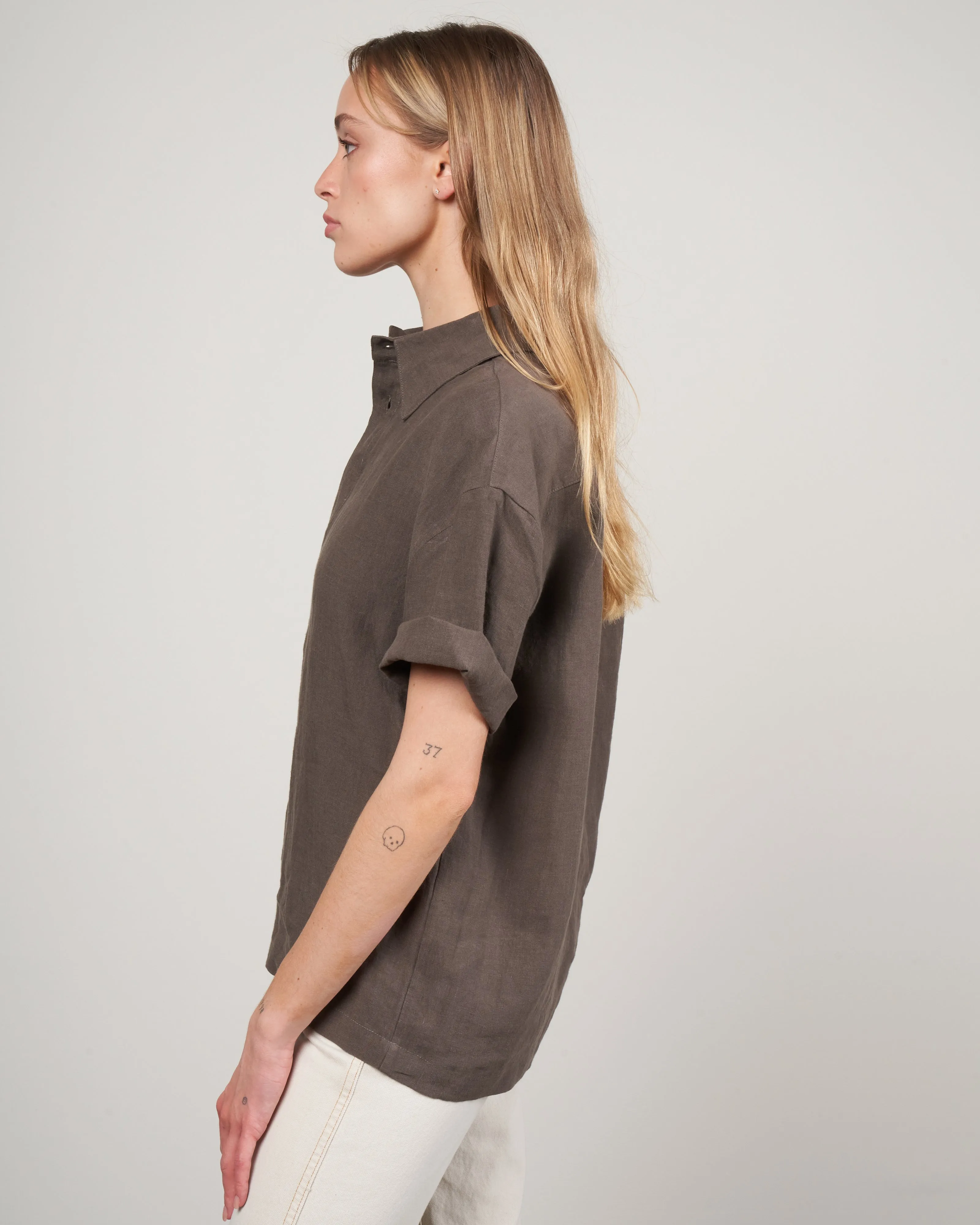 linen polo shirt - dark oak