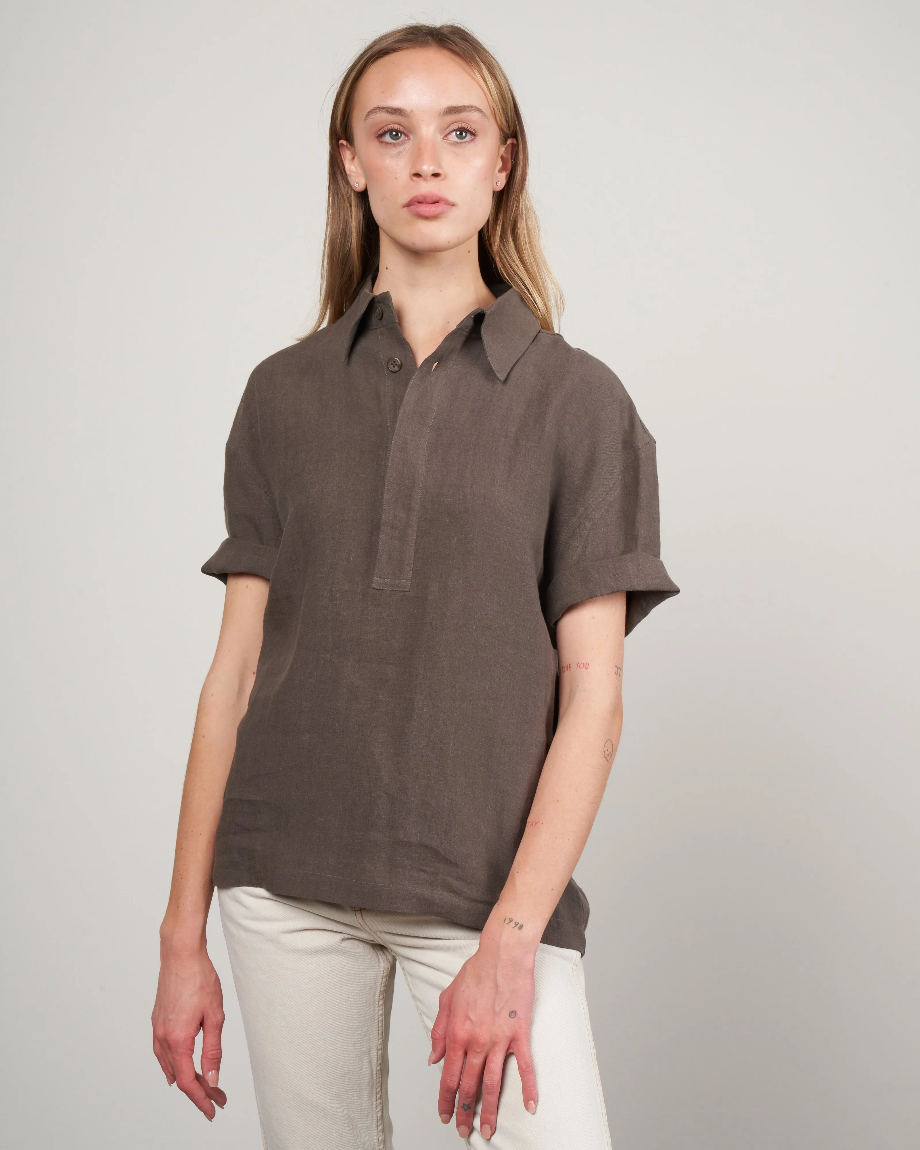 linen polo shirt - dark oak
