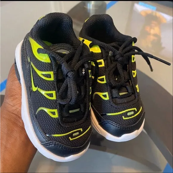 Nike Air Max Plus Toddler Sneakers - SZ 5 C