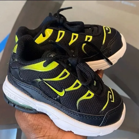 Nike Air Max Plus Toddler Sneakers - SZ 5 C