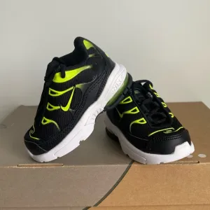Nike Air Max Plus Toddler Sneakers - SZ 5 C