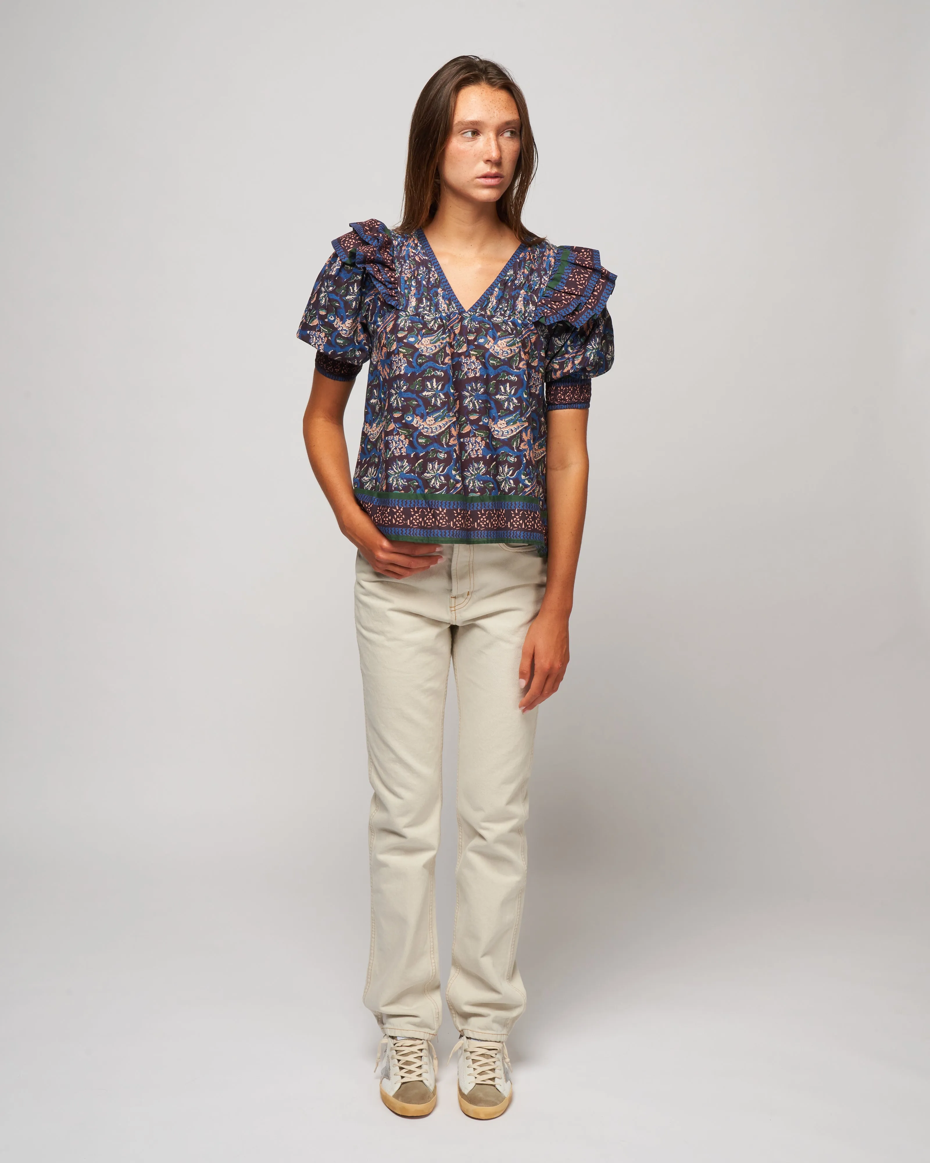 noah print puff slv pintucked top - navy