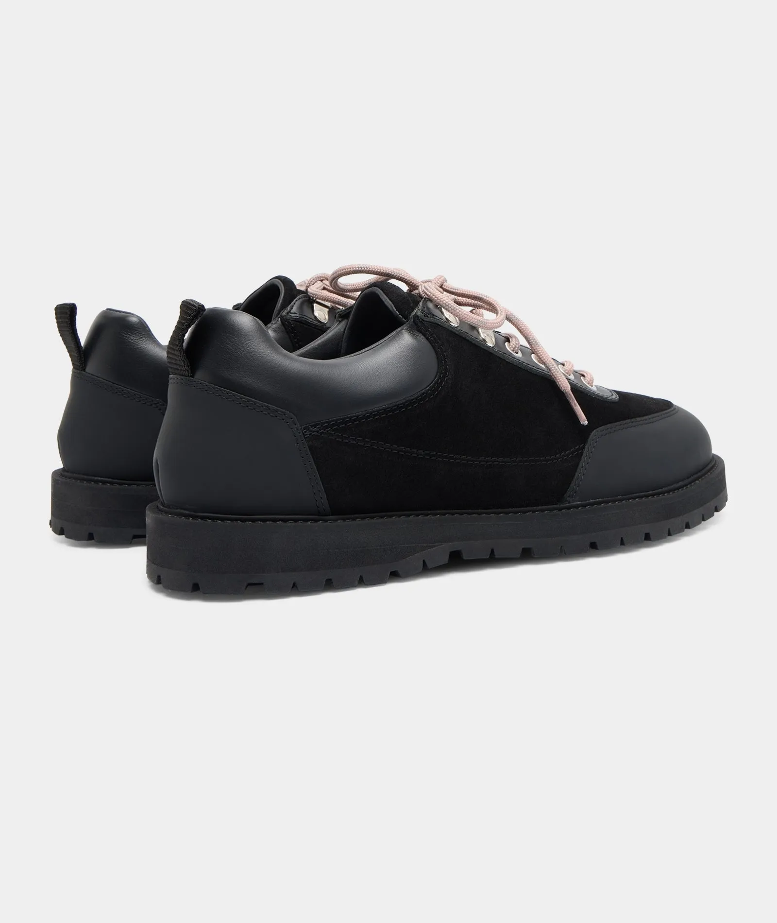 Olaf Low - Black Suede