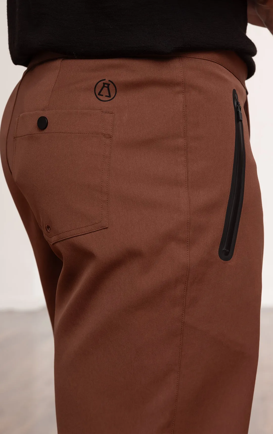 PERFORMANCE TWILL SHORT - CLEARANCE