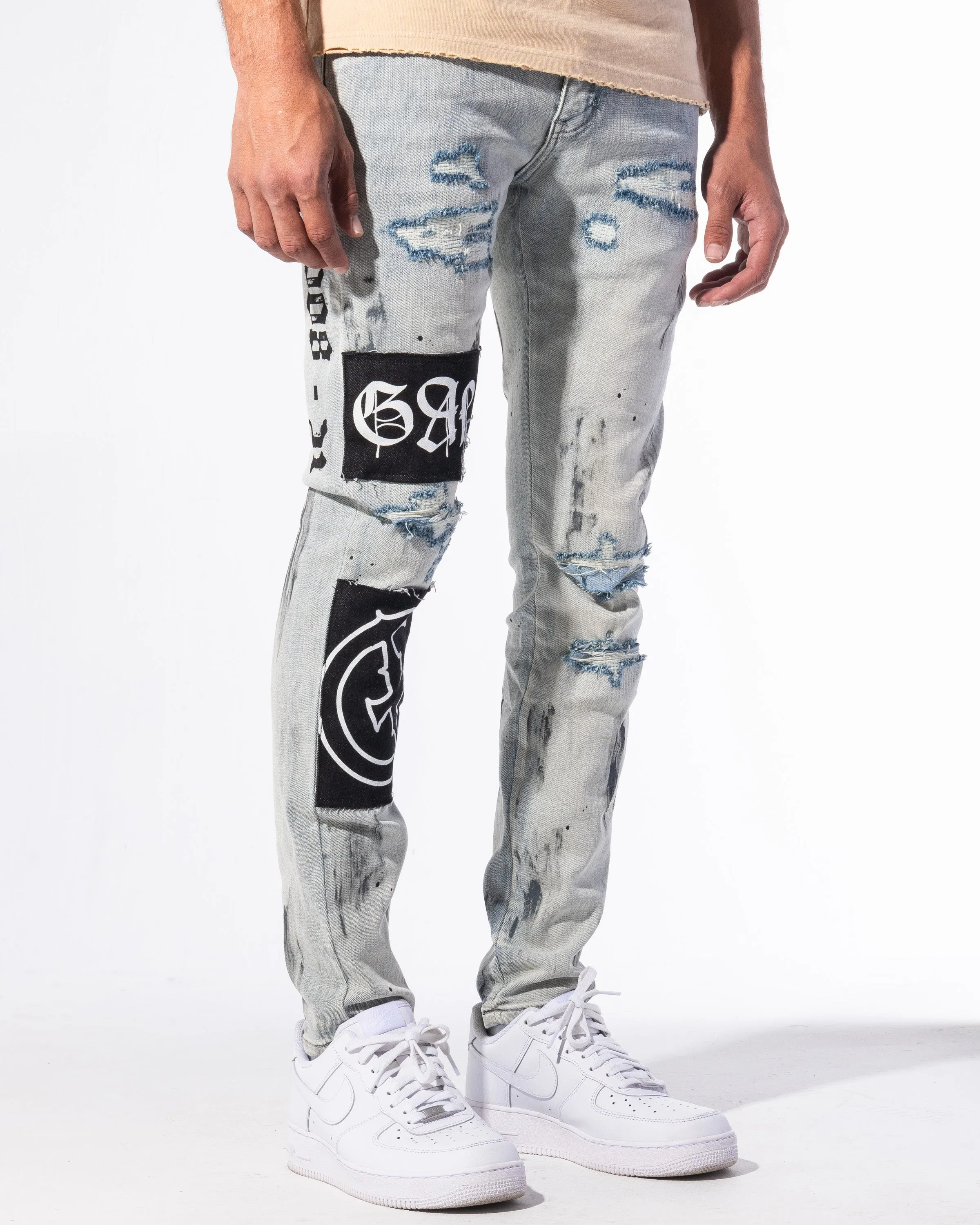 "DEAD OR ALIVE" DENIM (LIGHT BLUE)