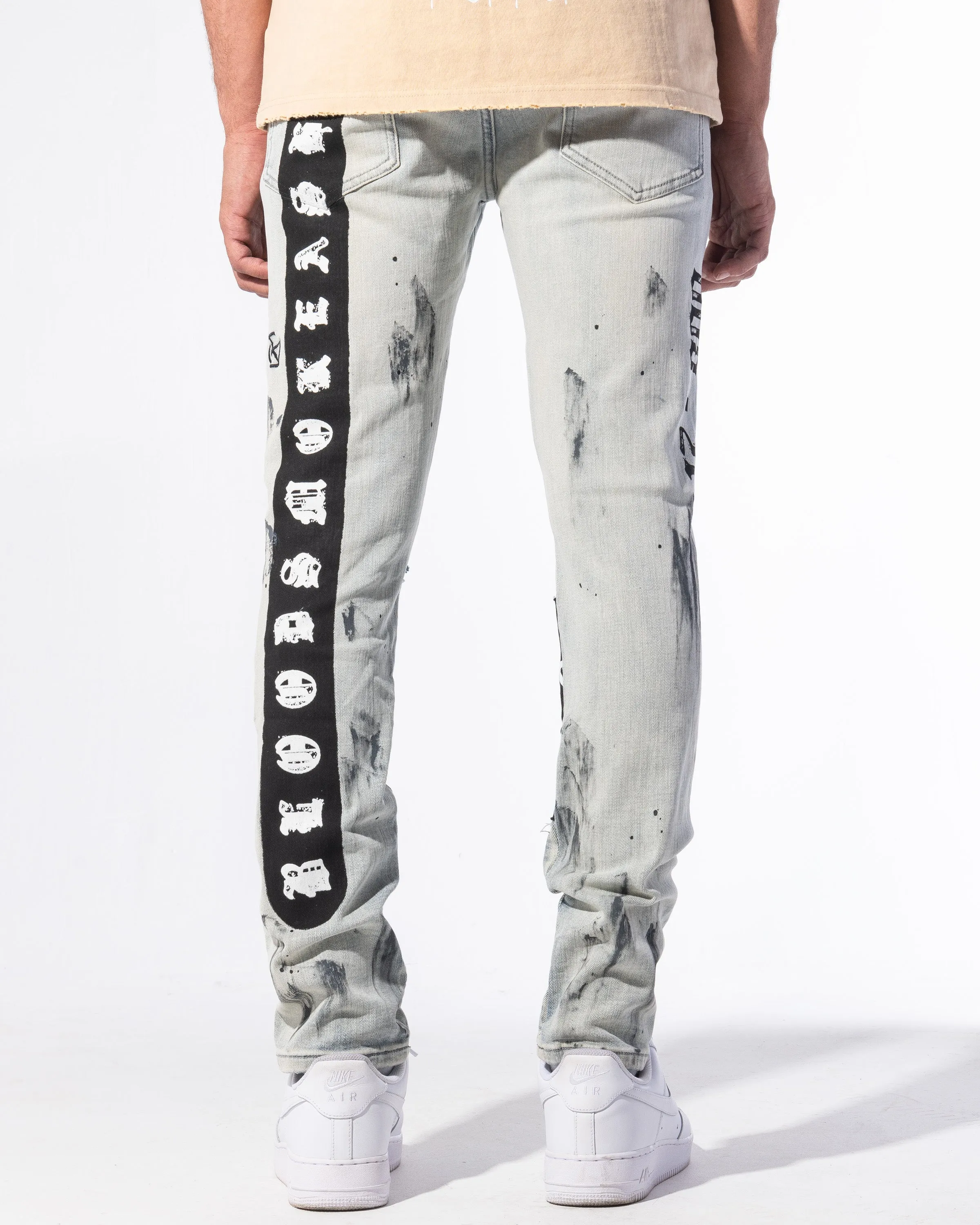 "DEAD OR ALIVE" DENIM (LIGHT BLUE)