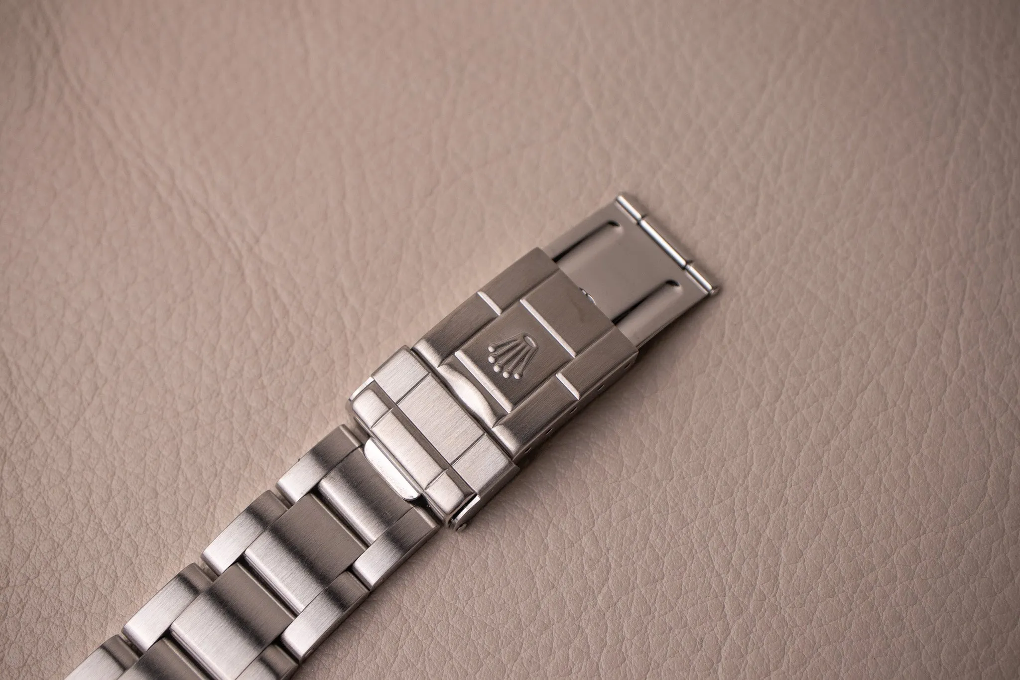 Rolex Explorer I 114270