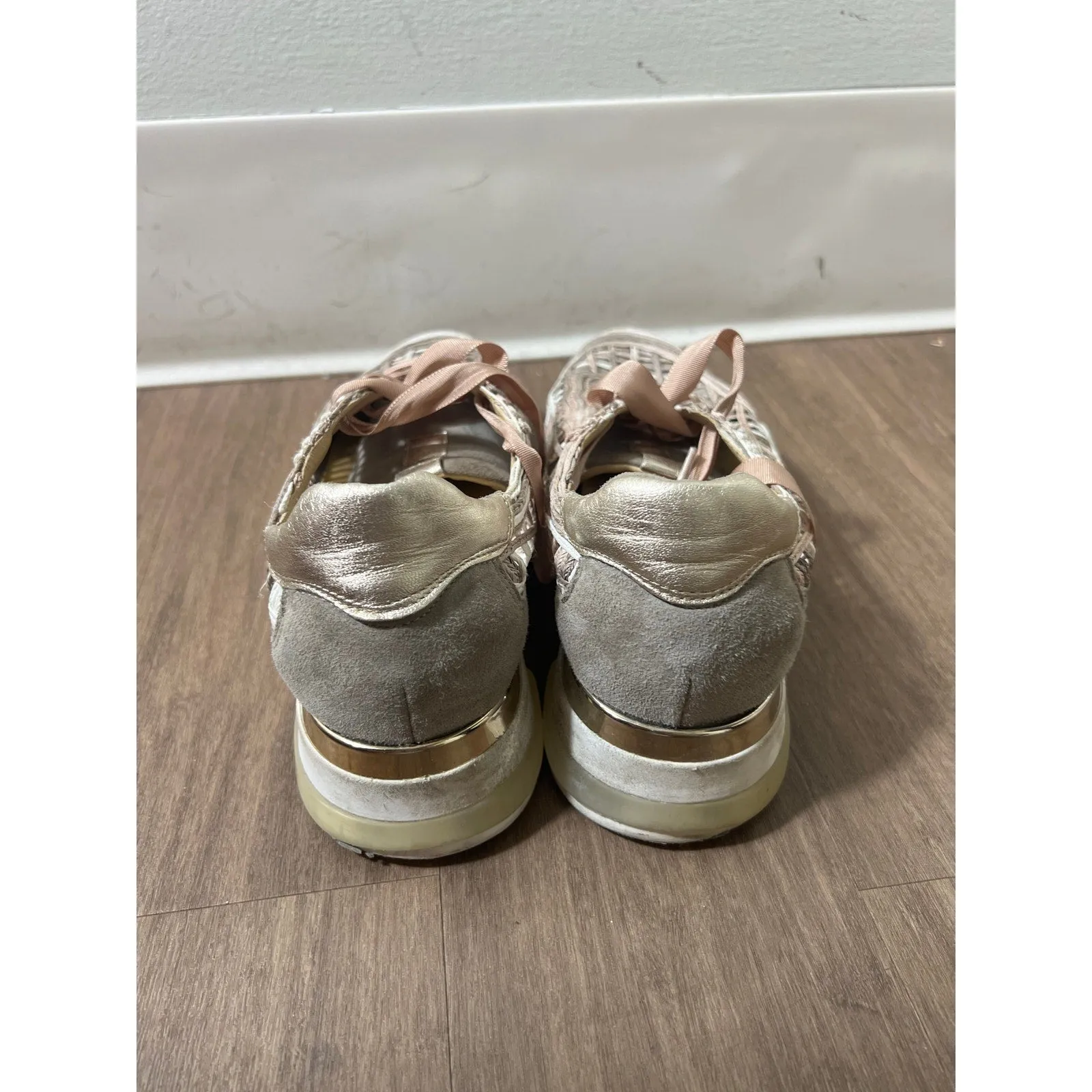 Softwaves Alma Kaki Sneakers Sz 40
