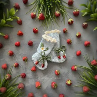Strawberries Booties | Blue