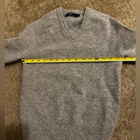 Women’s Grey J. Crew 100% Wool V-Neck Sweater - XS