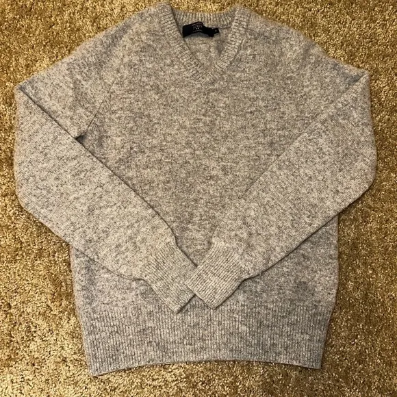 Women’s Grey J. Crew 100% Wool V-Neck Sweater - XS